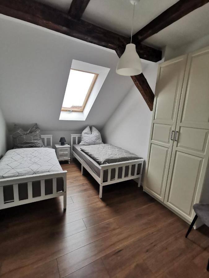Fewo Rohleder De Mit 130M2 Und Garten Fuer 6Pers Mit 2 Bad Cottbus Eksteriør billede